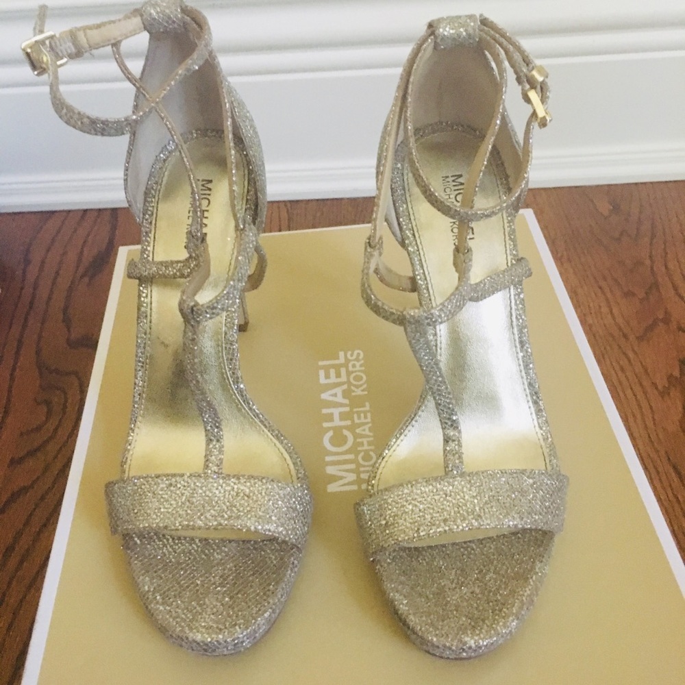 MICHAEL KORS SIMONE SANDALS SZ 6 - Picture 3 of 8